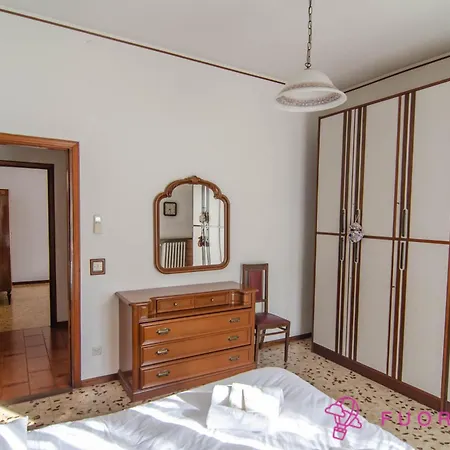 Apartment Incantevole Residenza Retro