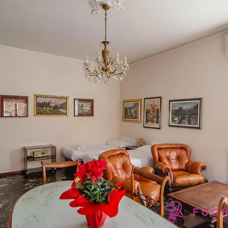 Apartment Incantevole Residenza Retro