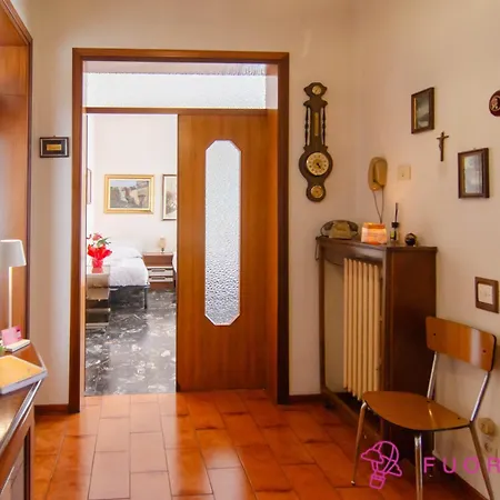 Fuoriporta Affitti Brevi - Incantevole Residenza Retro * Parma