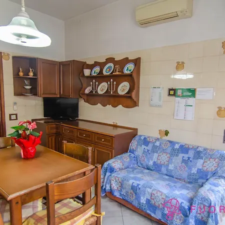 Apartment Fuoriporta Affitti Brevi - Incantevole Residenza Retro Parma