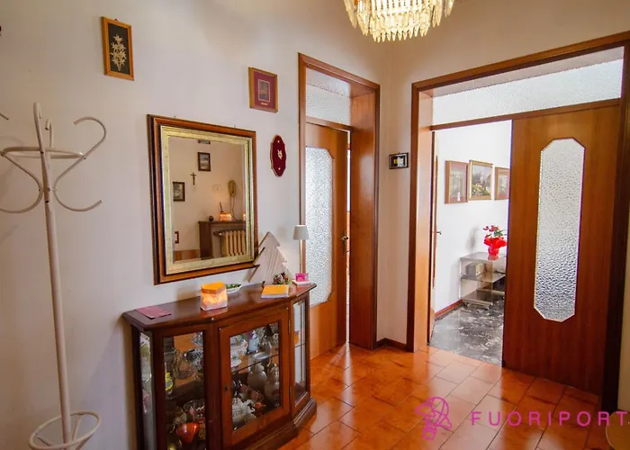 Fuoriporta Affitti Brevi - Incantevole Residenza Retro דירה *