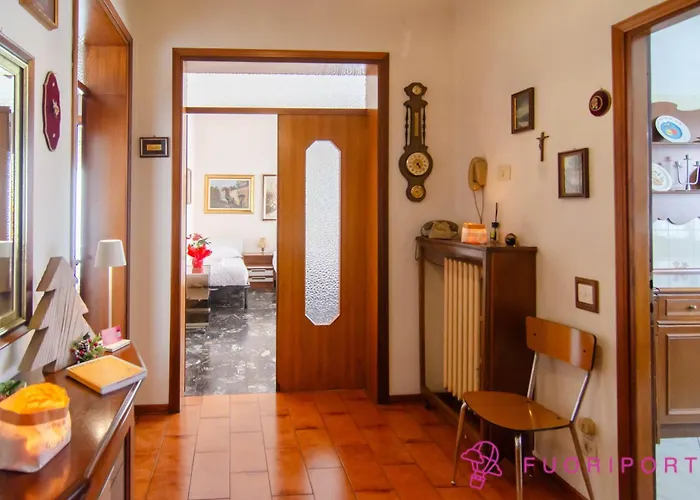 Fuoriporta Affitti Brevi - Incantevole Residenza Retro * פארמה